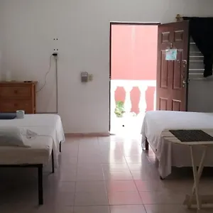 https://colibri.quintano-roohotels.com